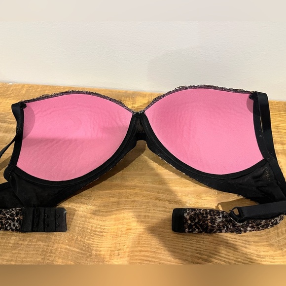 Victoria’s Secret pink lace cheetah print wireless bra size Medium - Picture 4 of 4